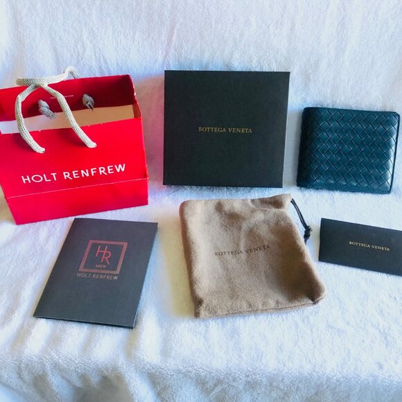 BOTTEGA VENETA BI-FOLD WALLET, Blue in Original Box - Picture 2 of 16